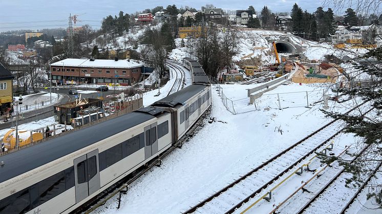 Nye spor: De nye T-banesporene fra Brynseng gjennom nye Hellerudtunnelen (oppe til høyre) skal bygges av Steconfer. FOTO: Sporveien AS