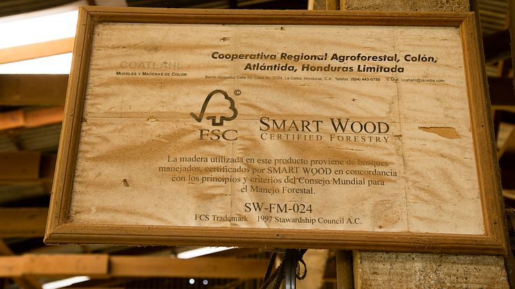 Det lokale skovkoorporativ i Honduras, Coatlahl, som er en af Verdens Skoves partnere (og som bl.a. laver træprodukter til vores webshop), er FSC-certificeret. 