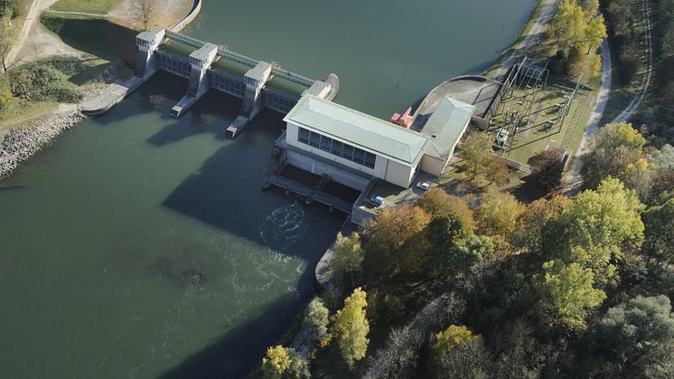 Die neue Fischwanderhilfe in Oberpeiching hilft Fischen bei der Wanderung das Lechkraftwerk zu passieren und sichert so die Artenvielfalt. Die Bauarbeiten hierzu beginnen in dieser Woche. (Bild: LEW / Ulrich Wagner) 