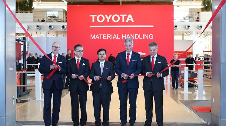 Opening Ceremony at Toyota Material Handling pavillion - CeMAT 2016