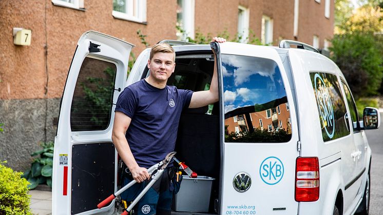 Stockholms Kooperativa Bostadsförening har för nionde gången fått priset Kundkristallen. Egen personal i SKB-kvarteren ger höga betyg från de boende. Foto: Karin Alfredsson