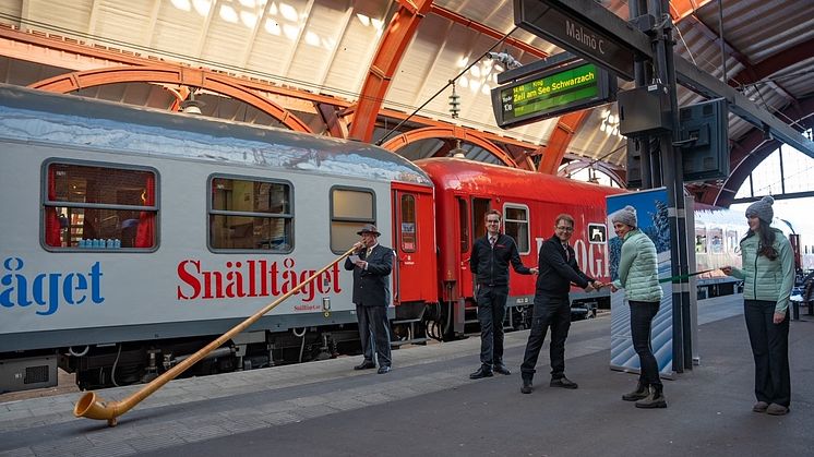 Invigning på Malmö Central med bandklippning till alphorn