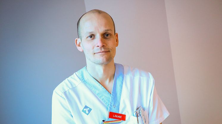 Alexis Kourtopoulos, specialistläkare på medicin och geriatriska kliniken på Skellefteå lasarett, är 2022 års läkarhandledare i Skellefteå. 