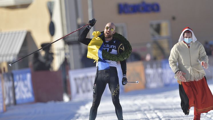 Tord Asle Gjerdalen och Lina Korsgren vann Vasaloppet 2021