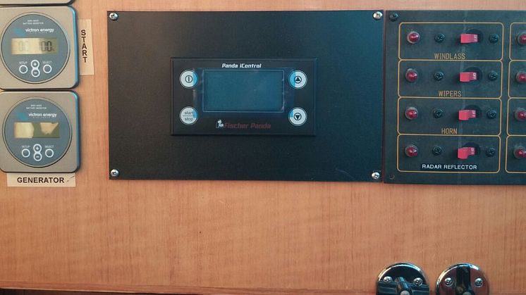 Image - Fischer Panda UK - The control panel for the Panda PMS 19i installed on a Tarquin 20m