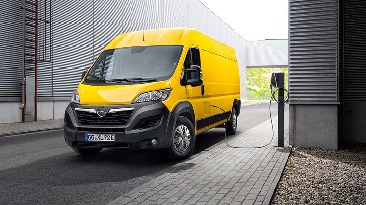 Den nye Opel Movano kan fås med både diesel og el.