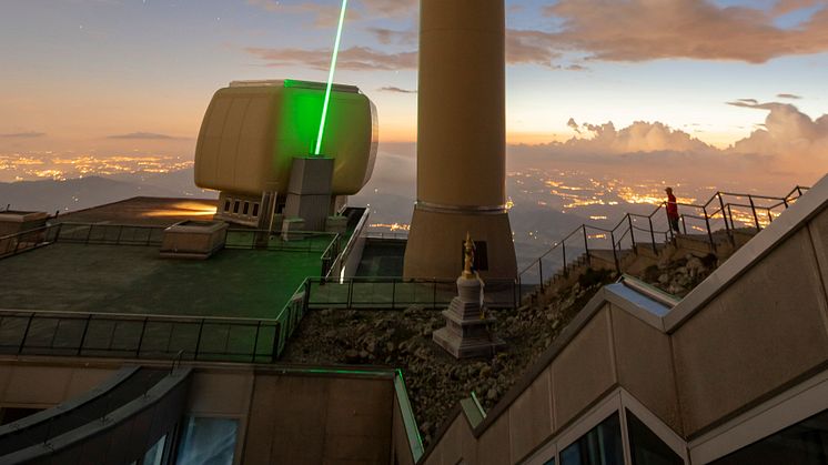 Big RGB-Green-laser-beam