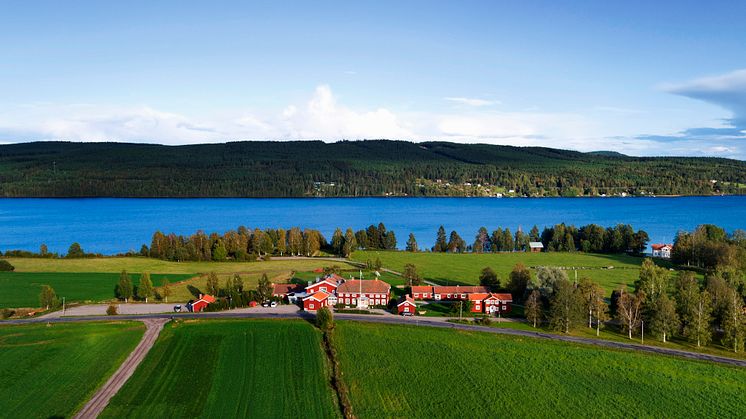Hösten 2023 öppnar Svenska Turistföreningen (STF) upp Undersvik Gårdshotell & vandrarhem.