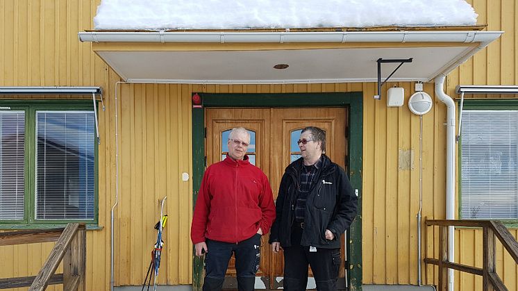  Raymond Wassara, underentreprenör till Riksbyggen och  Anders Salomonsson, fastighetstekniker på Riksbyggen.