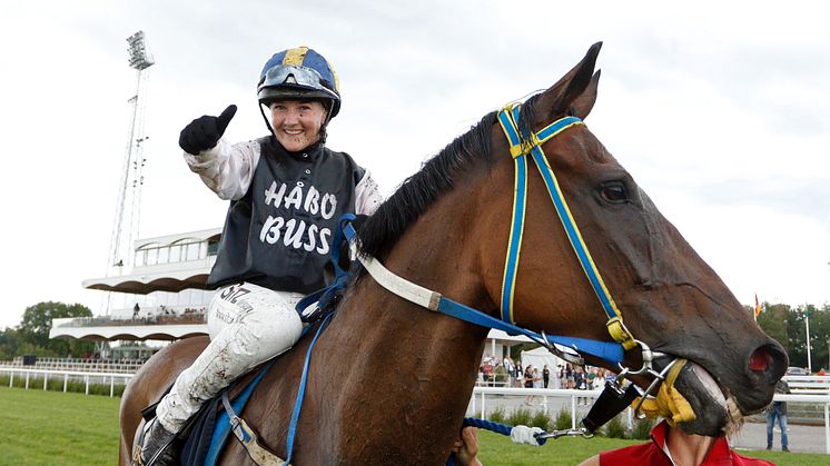 Josefin Landgren tog hem totalsegern i Lady Jockeys' Thoroughbred World Championship som avgjordes på Bro Park på söndagen.