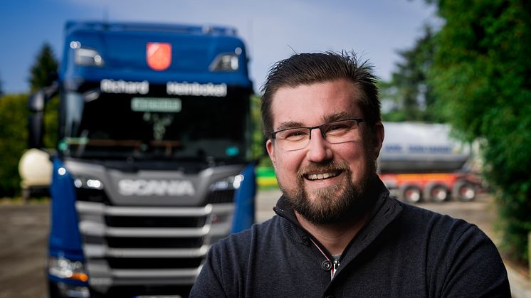 Richard Heinbokel, Fuhrparkleiter und Prokurist, hat nachgerüstet und nutzt den Scania Communicator auch in den Fremdfabrikaten seines Fuhrparks. 