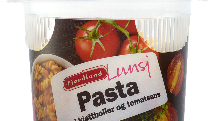 Fjordland Lunsj. Pasta med kjøttboller og tomatsaus.