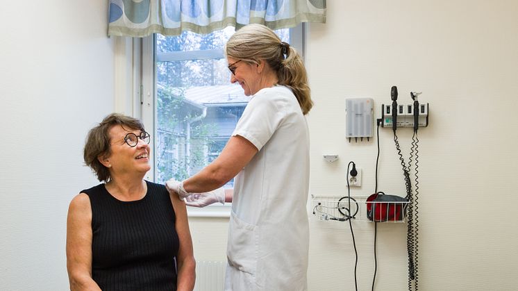 Snart startar influensavaccinationerna i länet för de som riskerar bli svårt sjuka av influensa. För dem är vaccinationen nu kostnadsfri.