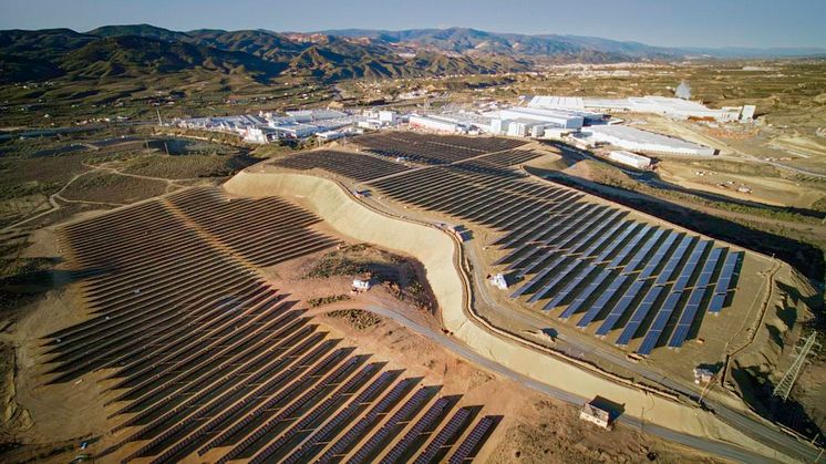Den största markmonterade solcellsanläggningen för egen förbrukning i Spanien