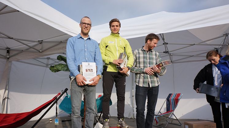 NM i Slappa-vinner Alexander Hoel sammen med pallkameratene Eivind Susorp og Øistein Birkeland.