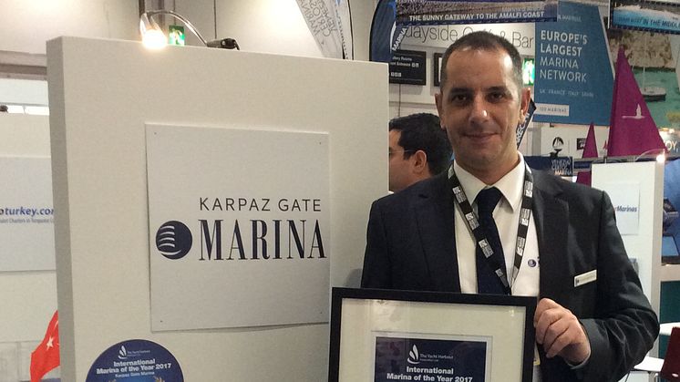 Deniz Akaltan erhält den TYHA International Marina of the Year Award 2017 auf der London Boat Show, Donnerstag, den 12. Januar.