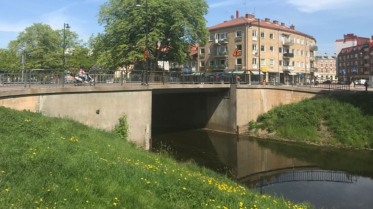 Hagabron över Pråmkanalen.