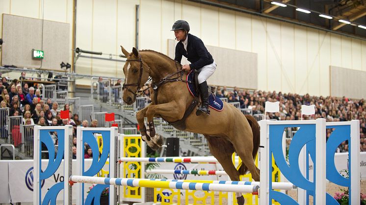 Under onsdagskvällen höll Rolf-Göran Bengtsson en clinic för fullsatta läktare på Elmia Scandinavian Horse Show. FOTO: Haide Westring