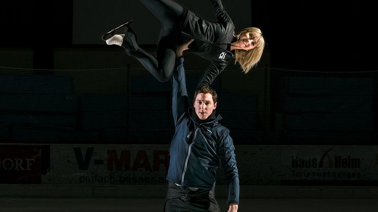 Olympiasieger Aljona Savchenko und Bruno Massot: Countdown-Training für Show-Comeback bei HOLIDAY ON ICE in Hamburg gestartet