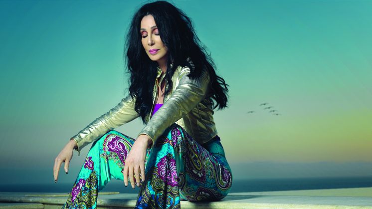 CHER ÄR TILLBAKA MED ALBUMET CLOSER TO THE TRUTH