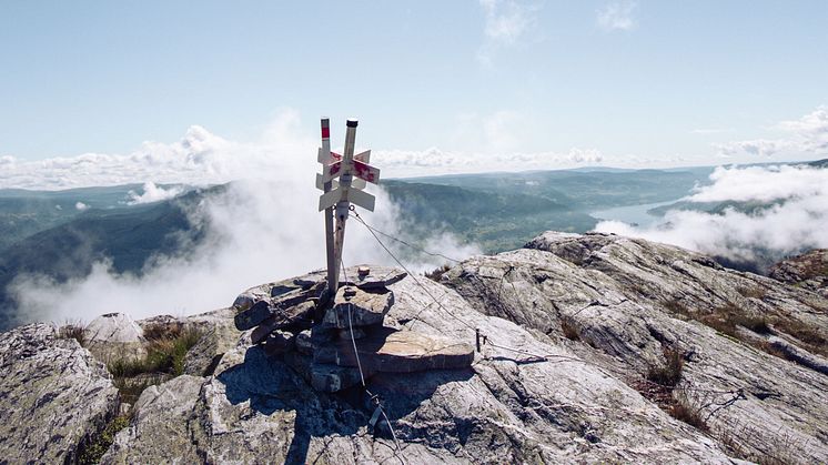 FLOTT TURMÅL: Segelstadseterkampen, på 1022 m, kommer du enklest til fra toppstasjonen på stolheisen i Kvitfjell Alpinanlegg.