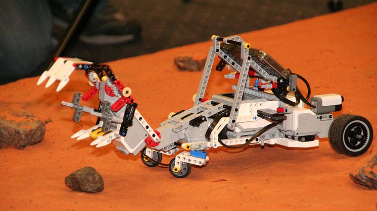 "Mission Mars": 2. Schüler-Ingenieur-Akademie „Robotool“ zeigt Jugendlichen Wege zur Erforschung des Sonnensystems mittels Robotern