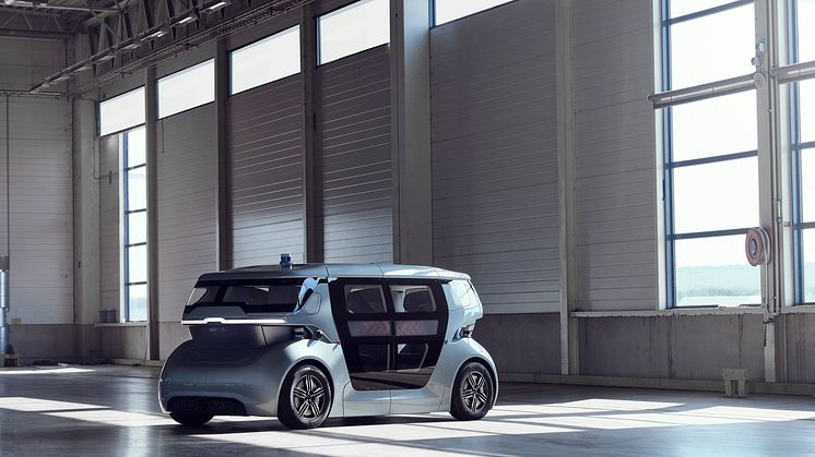 NEVS visar sin första prototyp av den nya autonoma bilen Sango som är grunden i deras mobilitetslösning för delade resor. 