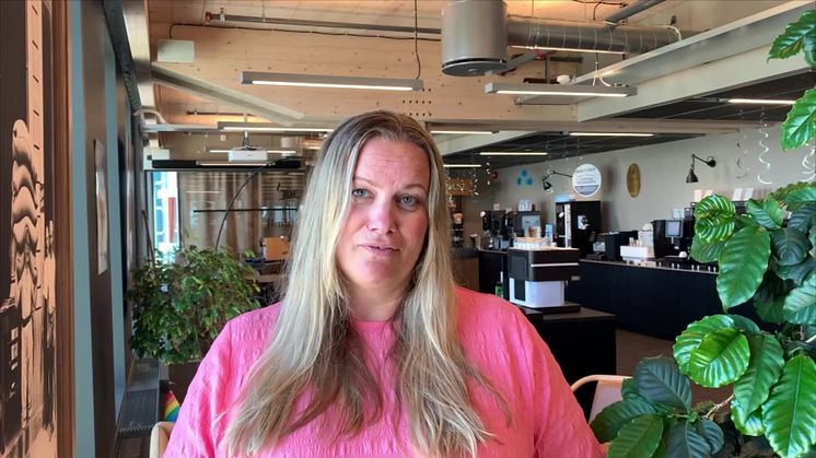 Eva Gullerud, JDE , inviterer til debatt på Arendalsuka