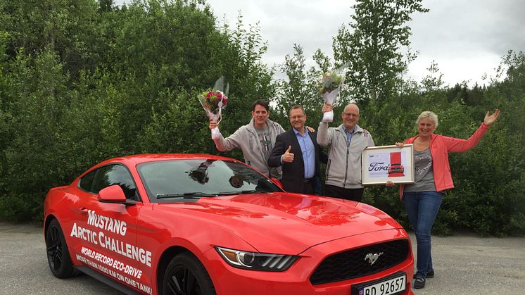 Ford Mustang ujel na jednu nádrž rekordních 1 249,3 km!