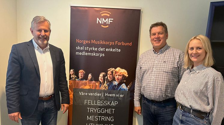 SAMARBEID: Rune Gjesdal (Enosol), Thor Hansen (NMF) og Jeanett Eide (NMF) på samarbeidsmøte i Bergen. Foto: Simen Mikkelsen 
