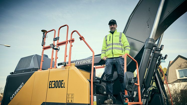 Volvo EC300E Hybrid och Jon Svensson