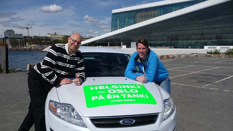 Knut Wilthil og Henrik Borgrevinck kjørte 2536,4 km på en tank diesel med en ordinær Ford Mondeo ECOnetic.
