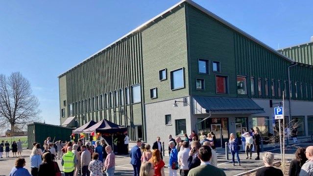 Invigning av familjecentralen Sopranen i Borlänge, exteriör 