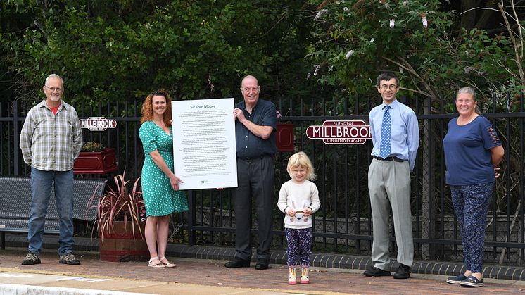 London Northwestern Railway unveils poem to honour "Captain Tom" at his local station