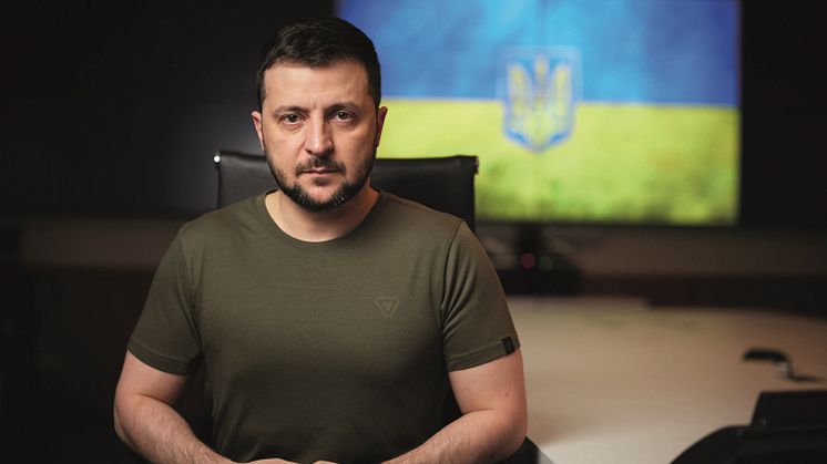 I januar utgir Cappelen Damm den nye boken "Stemmen fra Ukraina", som inneholder 16 av Volodymyr Zelenskyjs mest bevegende taler under krigen. Boken har også en introduksjon skrevet av presidenten selv. @Author photo: www.president.gov.ua