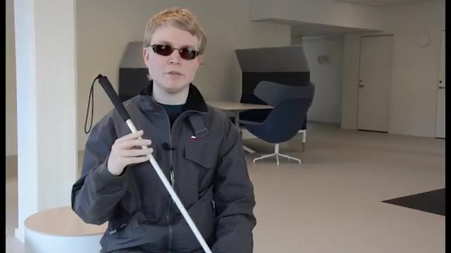 Film: Daniel Innala Ahlmark, presenterar lasernavigatorn för synskadade i sin doktorsavhandling vid Luleå tekniska universitet.