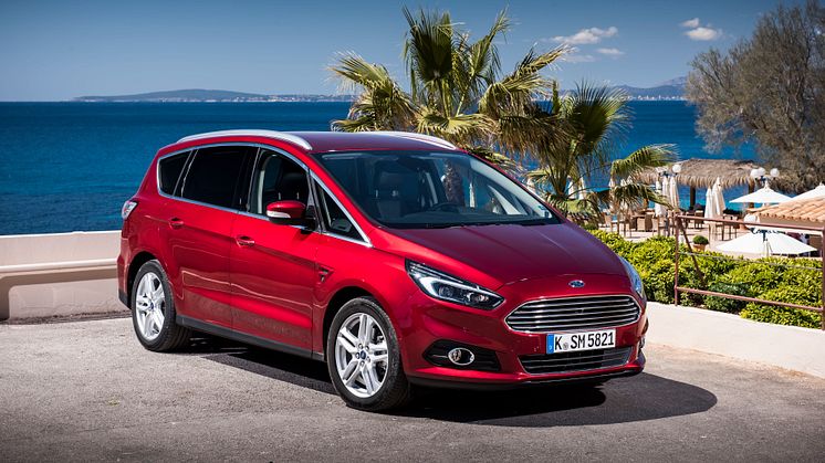 Ford lanserer ny S-MAX-generasjon med meget gode priser - også på modeller med firehjulstrekk.