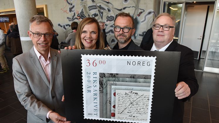 Riksarkivets 200 år markeres med frimerke