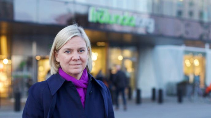 Finansminister Magdalena Andersson besökte Frölunda Torg under sitt besök i Göteborg. Foto: Malin Olsson