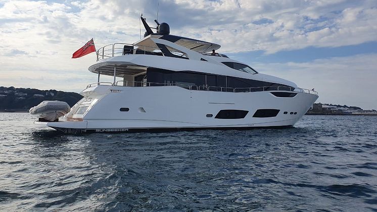 The Sunseeker 95 Yacht is magnificent with all the practical advantages of a yacht of this size but with a serious Superyacht feel. 