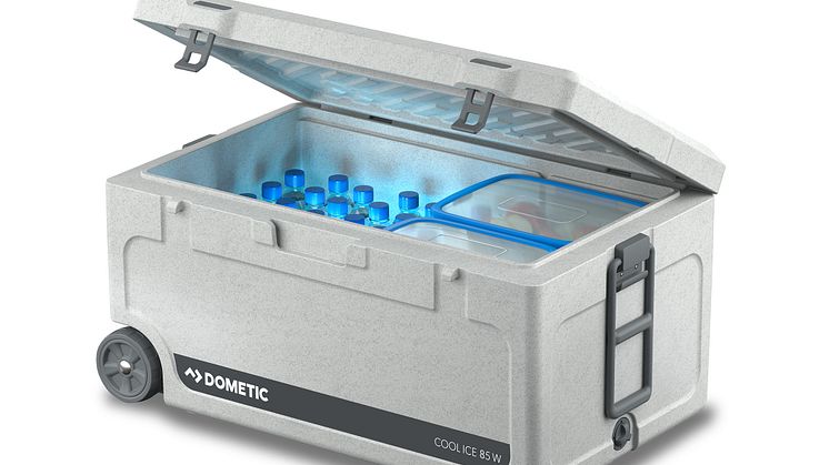 Hi-res image - Dometic - Dometic Cool-Ice CI 85W icebox with wheels and pull-out handle
