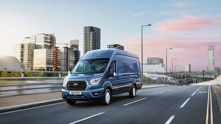 Ford med verdenspremiere på nye 2-tonns Transit