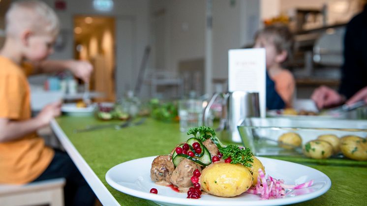 Lunchdags på KRAV-certifierade Norlandia Förskola Upptäckten i Uppsala.