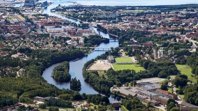 Sverige och Halmstad ansöker om nya EM-slutspel i fotboll