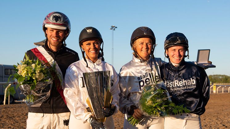 Deltagarna i 2019 års Hästarnas Mästare på Jägersro Galopp. Gry Forssell är konferencier i årets upplaga som avgörs på fredag. 