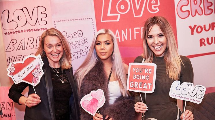 Mamas Malin Lundberg Aguilera, norska influenserna Ann-Elin Stadgeland och Monica Nyhus.