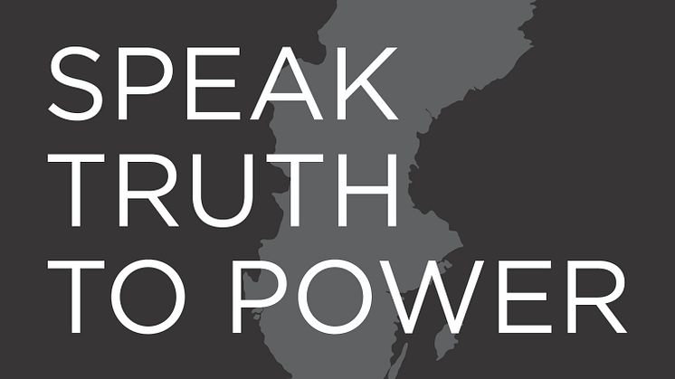 Robert F. Kennedy centers pjäs SPEAK TRUTH TO POWER – MOD UTAN GRÄNSER, framförs på KULTURFESTIVALEN, tisd 13/8 kl.19.30 ‒ 20.00, på Gustaf Adolfs torg 