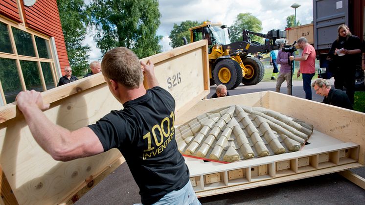 Nu kommer den första containern med 1001 Inventions till Värmlands Museum