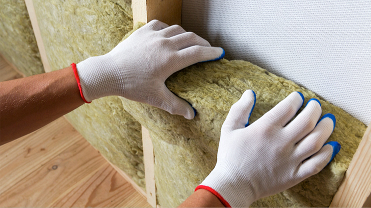 Ny ROCKWOOL isolasjonsplate med bedre varmemotstand og samme utsende som tidligere. Foto: ROCKWOOL Nordics