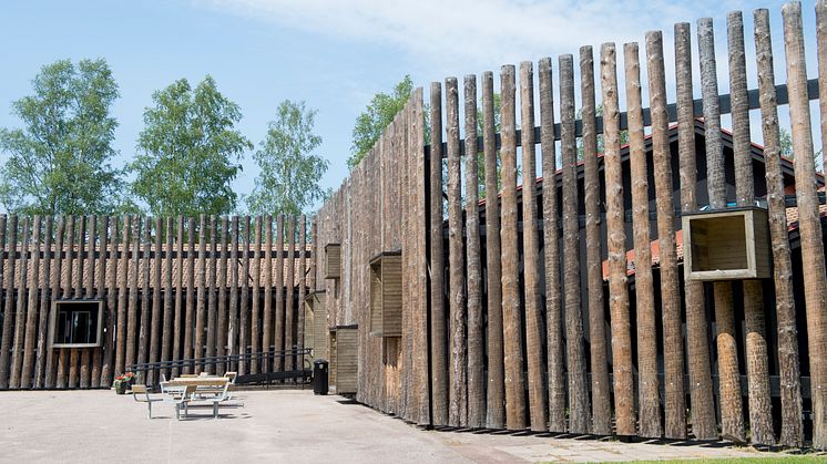 Torsby Finnskogscentrum i Lekvattnet med sin spektakulära fasad, ritat av Bornstein Lyckefors Arkitekter har utsetts till vinnare i WAN Awards 2016. Foto: Lars Sjöqvist/Värmlands Museum